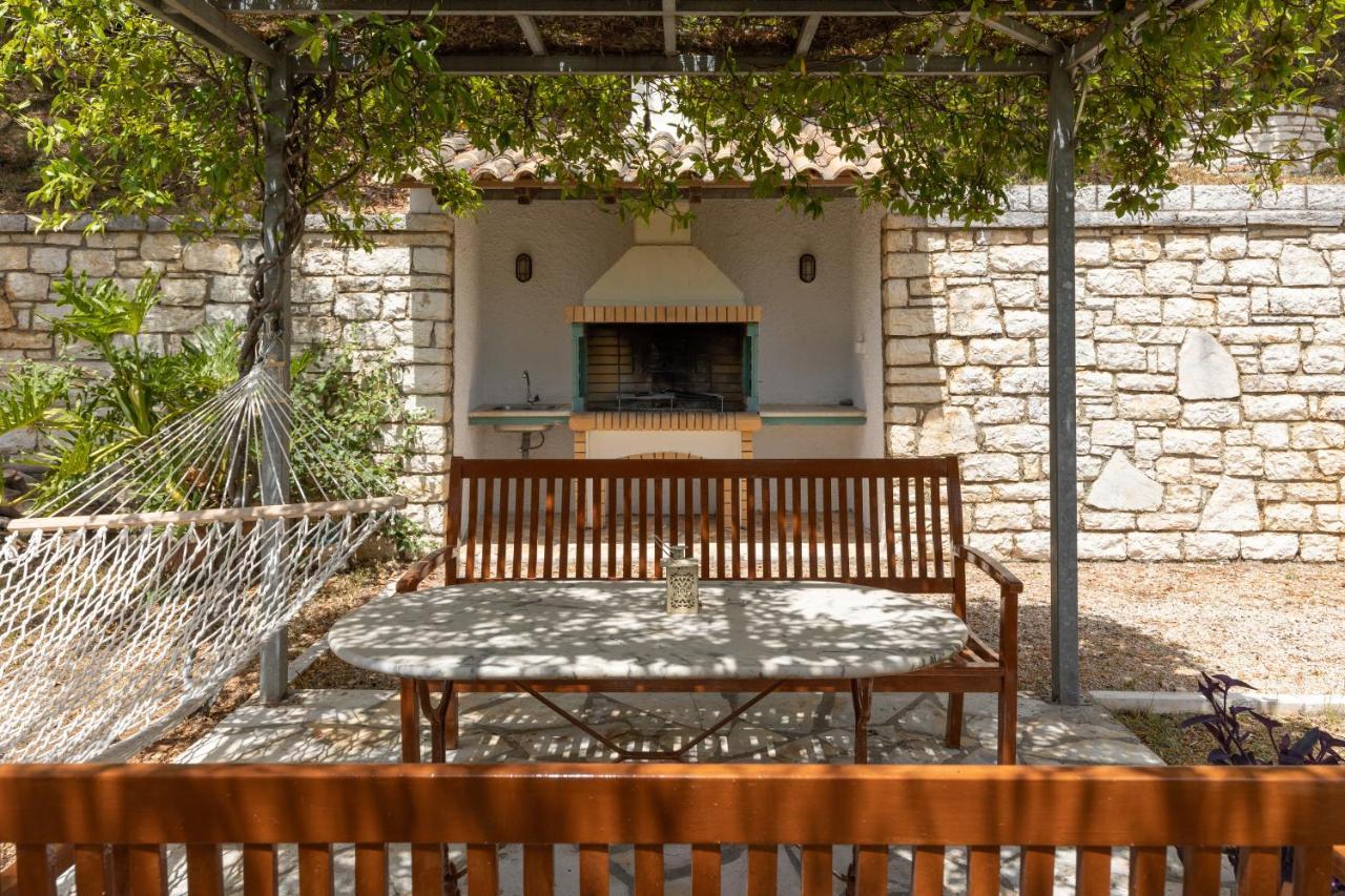 Villa Melissonia Agios Stefanos  Exterior photo